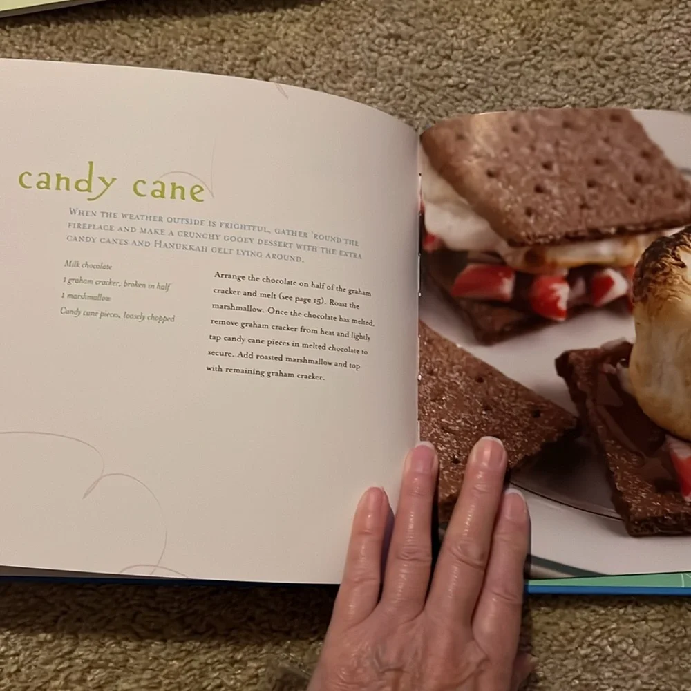 S’mores - Gourmet TREATS for Every Occasion by Lisa Adams